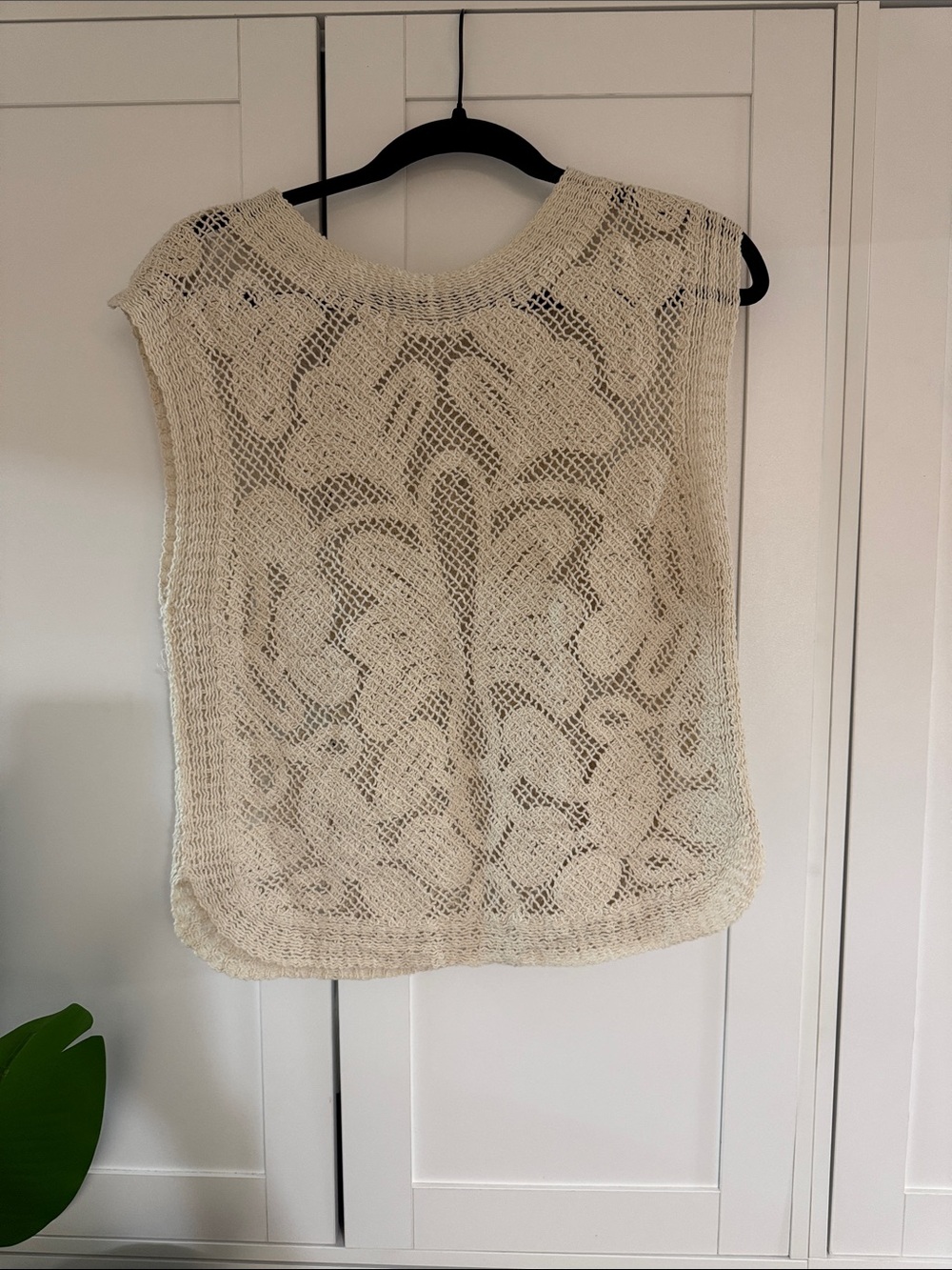 Women's Cream Crochet Scoop Neck Sweater Vest